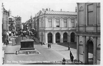 (301-196-013) Den Haag Ruiterstandbeeld Prins Willem I beschikbaar voor biedingen