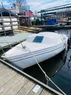 Zeilboot met kajuit en motor, Watersport en Boten, Benzine, Polyester, Gebruikt, Ophalen of Verzenden