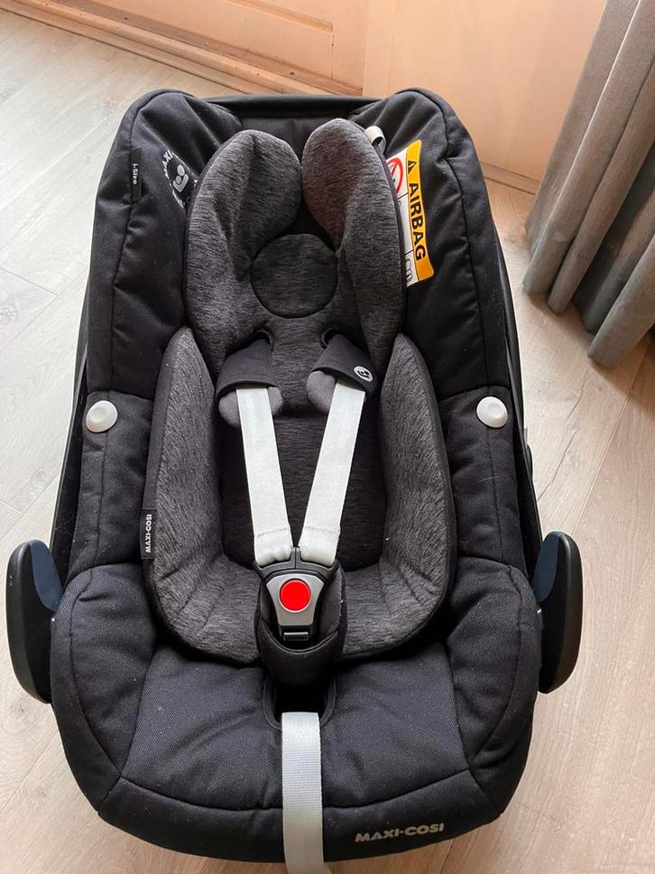 Maxi Cosi Pebble Pro i-Size Essential Black, Kinderen en Baby's, Autostoeltjes, Gebruikt, Maxi-Cosi, 0 t/m 13 kg, Isofix, Ophalen of Verzenden