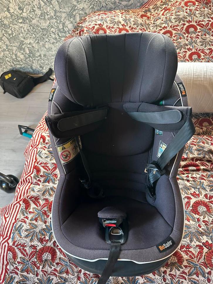 Izi isize modular autostoel met base, Kinderen en Baby's, Autostoeltjes, Gebruikt, Overige merken, 0 t/m 18 kg, Isofix, Verstelbare rugleuning
