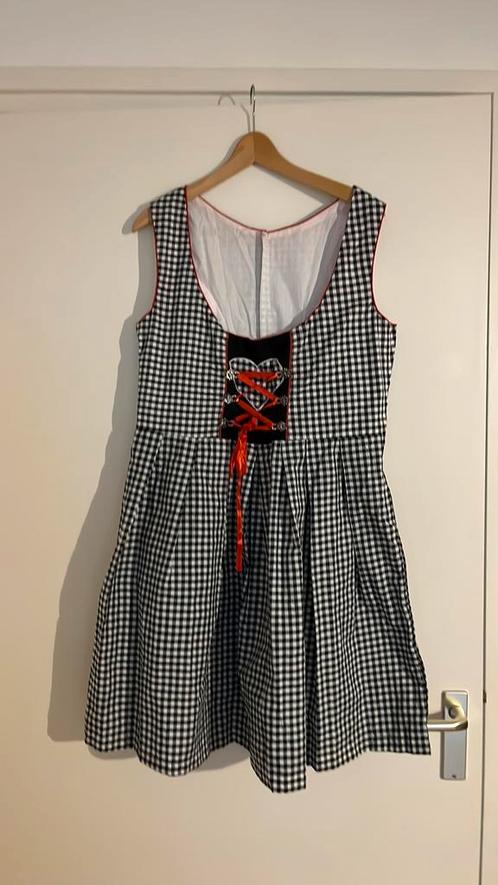Oktoberfest jurk/ dirndl jurk, Kleding | Dames, Carnavalskleding en Feestkleding, Zo goed als nieuw, Overige thema's, Maat 42/44 (L)