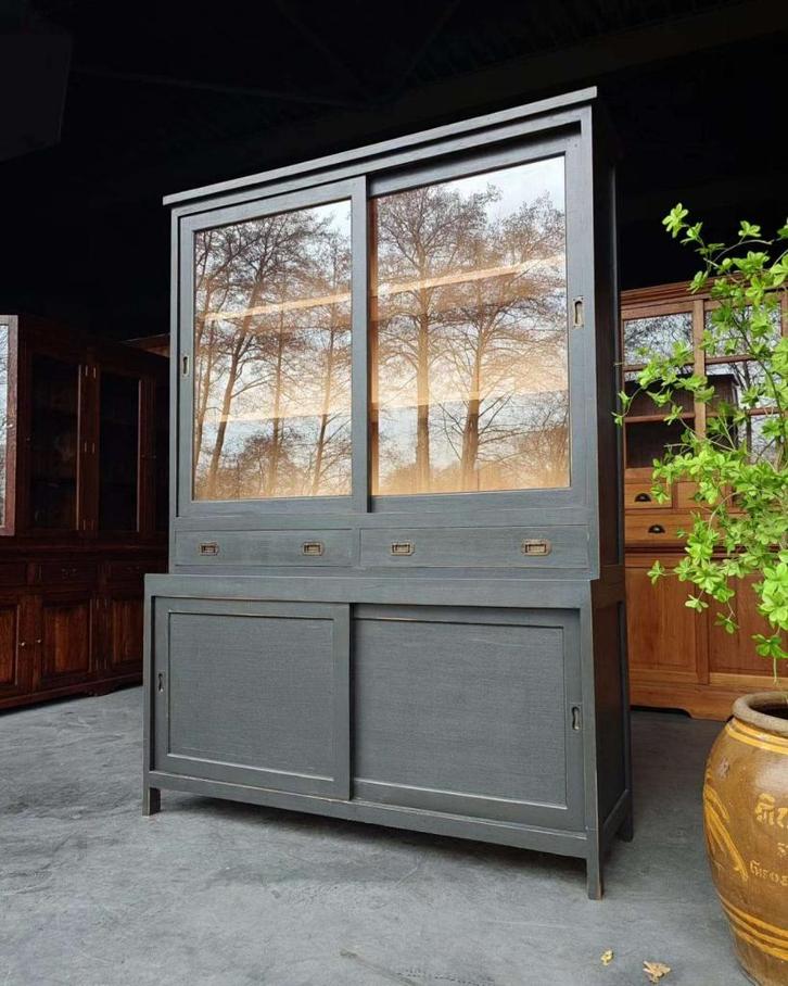 Stoere Buffetkast | Zwarte vintage schoolkast | #2448, Huis en Inrichting, Kasten | Buffetkasten, Gebruikt, 200 cm of meer, 100 tot 150 cm