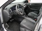 Volkswagen T-Roc 1.5 TSI R-Line Edition 150 Pk Automaat DAB, 4 cilinders, 150 pk, Leder en Stof, Bedrijf