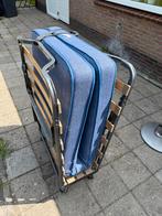 1 persoon bed, Huis en Inrichting, Slaapkamer | Bedden, Ophalen, 90 cm, Eenpersoons, Zo goed als nieuw