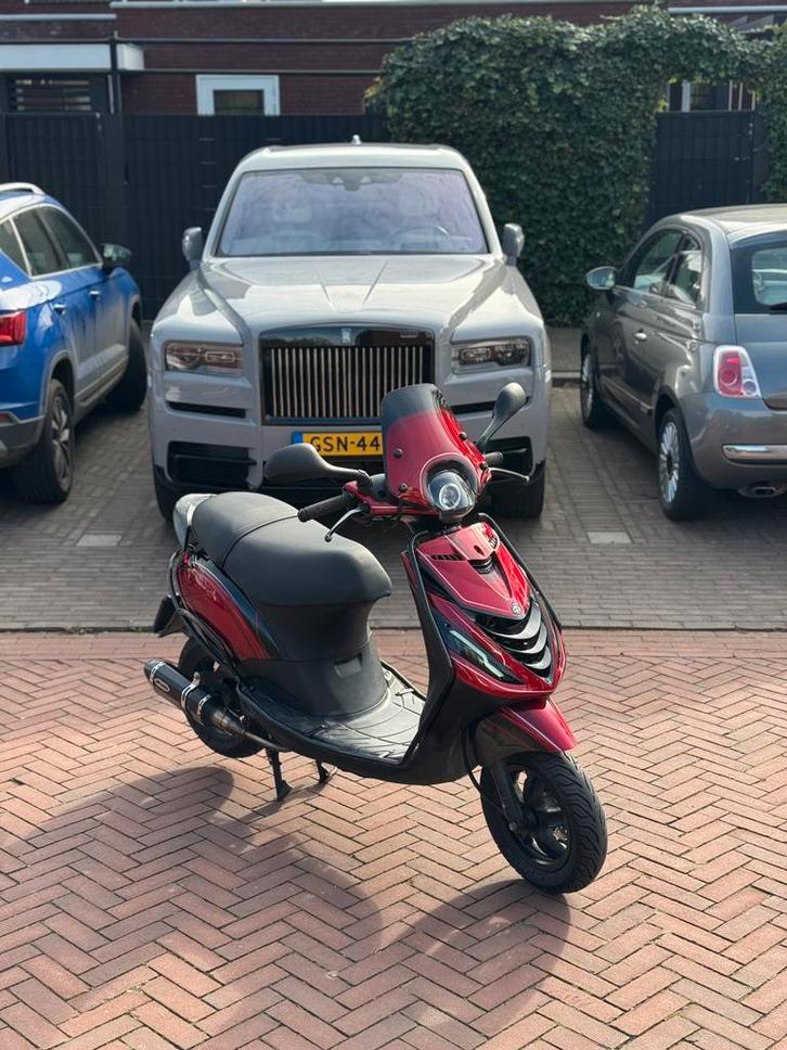 2018 piaggio zip, Fietsen en Brommers, Scooters | Piaggio, Zo goed als nieuw, Zip, Benzine, Ophalen of Verzenden