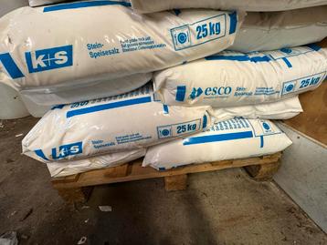 12 x Esco Zout 25 kg beschikbaar voor biedingen