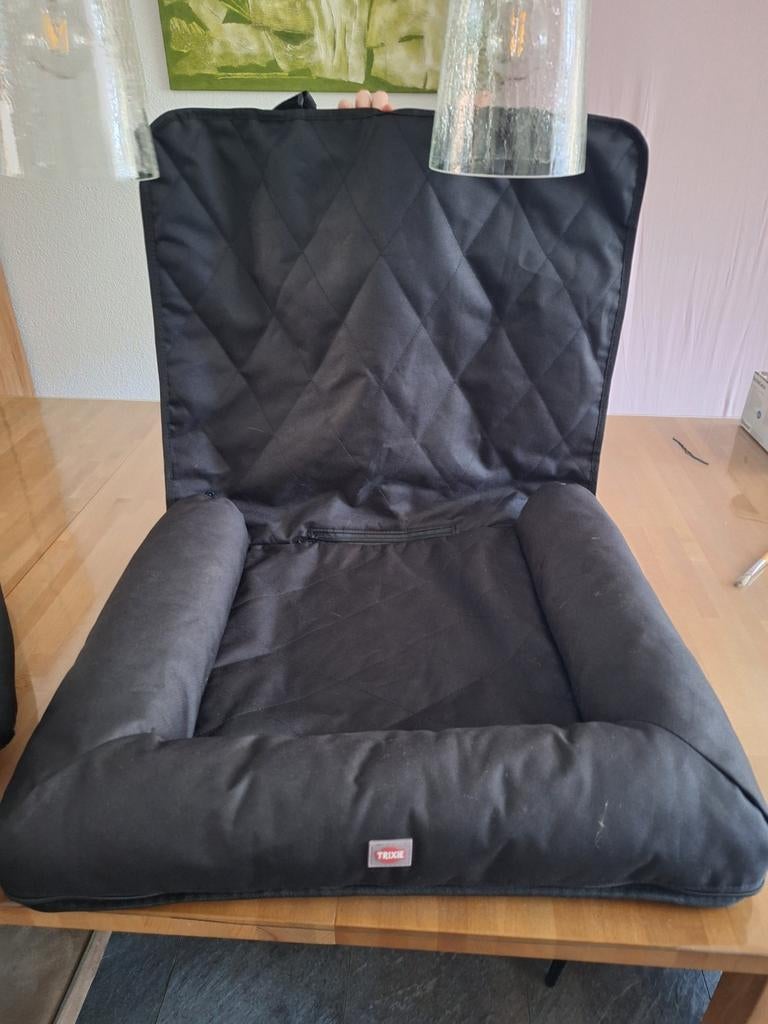 Trixie autostoelkussen, Ophalen