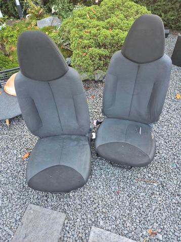 Aygo Stoelen - Gratis Af te Halen beschikbaar voor biedingen