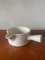 Wedgwood Midwinter Stonehenge plain sauskom, Verzenden