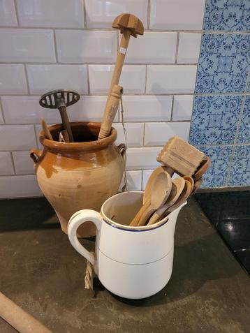 Vintage kan Societe Ceramique beige met blauw foto 1 beschikbaar voor biedingen