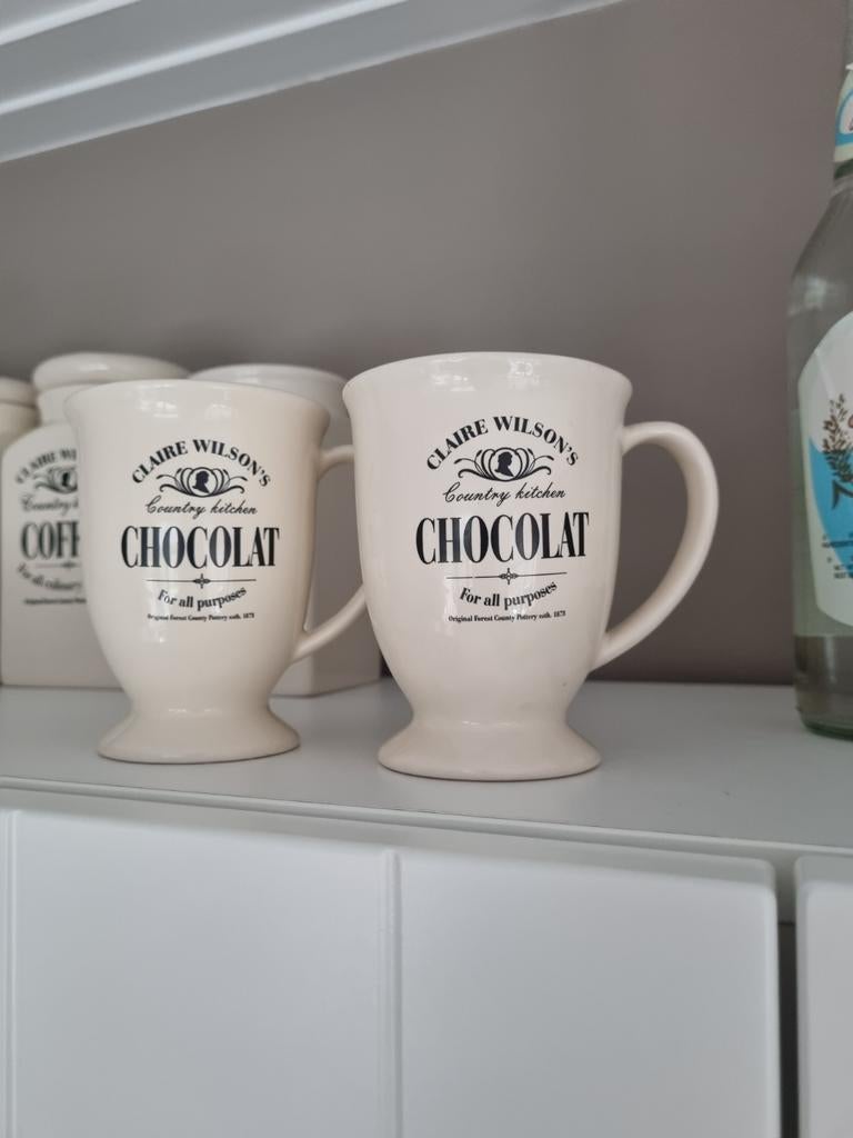 2 mokken voor chocolade - Claire Wilson's, Huis en Inrichting, Ophalen of Verzenden, Zo goed als nieuw