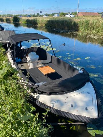 Sunrise 500 sloep Black Edition beschikbaar voor biedingen