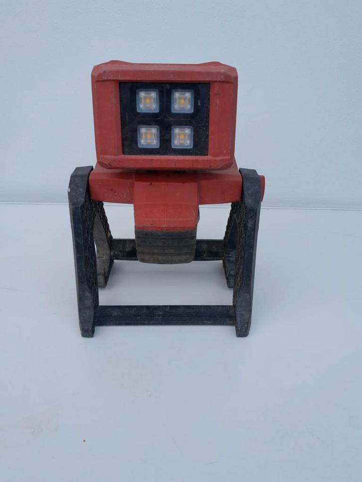 LED  bouwlamp hilti met Accu, Doe-het-zelf en Verbouw, Bouwverlichting, Gebruikt, Lamp met armatuur, Met statief, Ophalen of Verzenden
