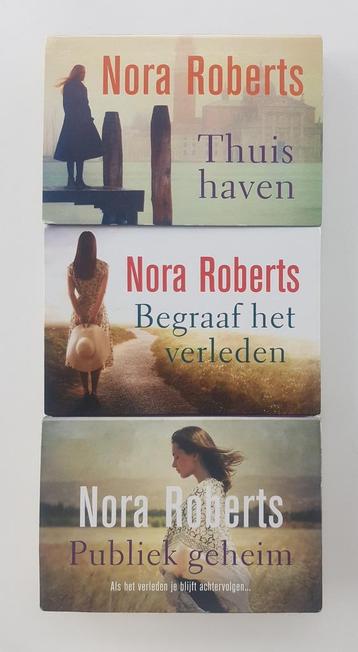 3x Dwarsligger Nora Roberts oa. Publiek Geheim, Thuishaven beschikbaar voor biedingen