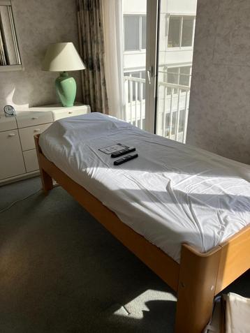 elektrisch verstelbaar bed beschikbaar voor biedingen