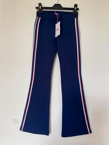 We flaired broek nieuw maat 146 beschikbaar voor biedingen