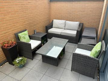 Outdoor lounge set with storage boxes and tables - seats 7 beschikbaar voor biedingen
