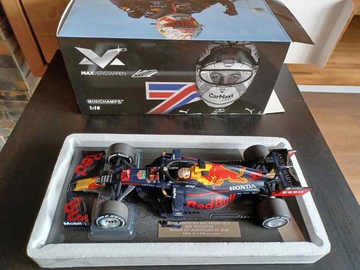 Max Verstappen RB16 70th Anniversary GP 2020 Minichamps 1:18, Verzamelen, Automerken, Motoren en Formule 1, Zo goed als nieuw