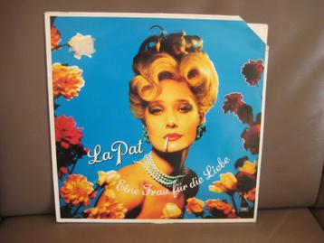 La Pat – Eine Frau Für Die Liebe beschikbaar voor biedingen