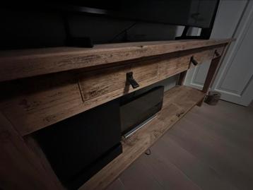 Zeer mooie grote sitetable kleur wit eik beschikbaar voor biedingen