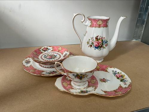 Royal Albert Lady Carlyle, Antiek en Kunst, Antiek | Servies los, Ophalen of Verzenden