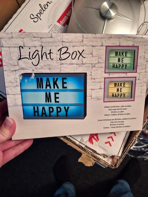 Nieuwe light box / licht box met wisselbare letters, Huis en Inrichting, Woonaccessoires | Overige, Zo goed als nieuw, Ophalen of Verzenden