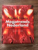 Adjiedj Bakas - Megatrends Nederland, Ophalen of Verzenden, Gelezen