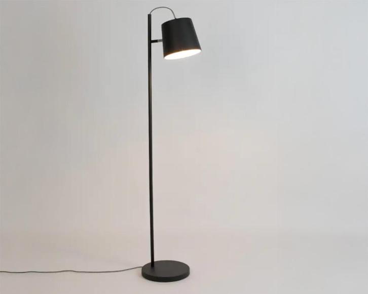 Zuiver Buckle Head Vloerlamp - Zwart, Huis en Inrichting, Lampen | Vloerlampen, Gebruikt, 150 tot 200 cm, Ophalen