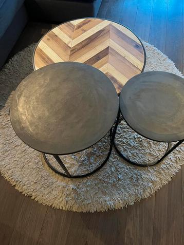 Luxe Set van 3 Ronde Salontafels – Steenlook & Visgraat Hout