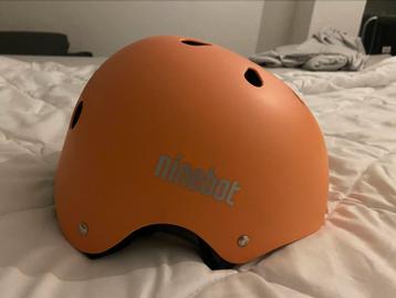 NINEBOT helm orgineel oranje  beschikbaar voor biedingen