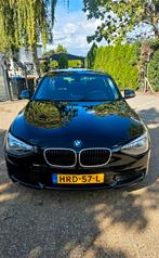 BMW 1-Serie 114I Stoel Verwarming | APK 2027 |, Auto's, 1-Serie, Achterwielaandrijving, 4 cilinders, Zwart