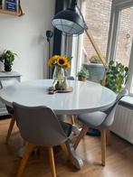 5 grijze eetkamerstoelen met houten poten, Huis en Inrichting, Stoelen, Zo goed als nieuw, Vijf, Zes of meer stoelen, Ophalen