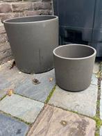 2 Stenen Bloempotten - Tuin & Balkon, Steen, Gebruikt, Minder dan 60 cm, Rond