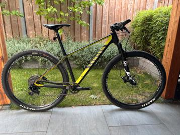 Canyon Exceed CF SL 6.9 Pro Race – Ergon Geel – SRAM GX 1x11 beschikbaar voor biedingen