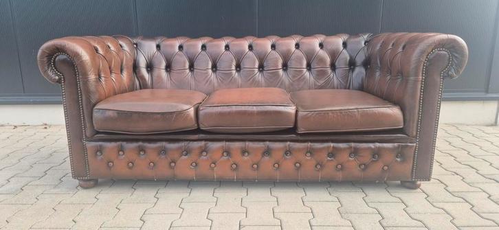 Chesterfield bank, Huis en Inrichting, Banken | Voetenbanken en Poefen, Gebruikt, 125 cm of meer, Rechthoekig, Ophalen