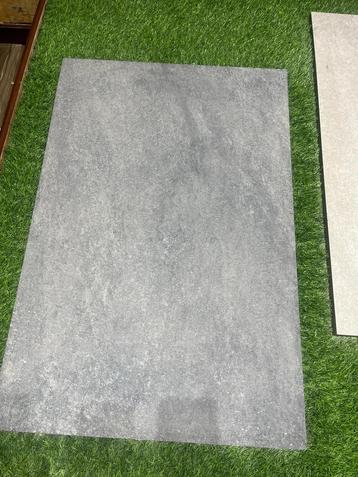 Keramisch porselein tegels 2cm beschikbaar voor biedingen