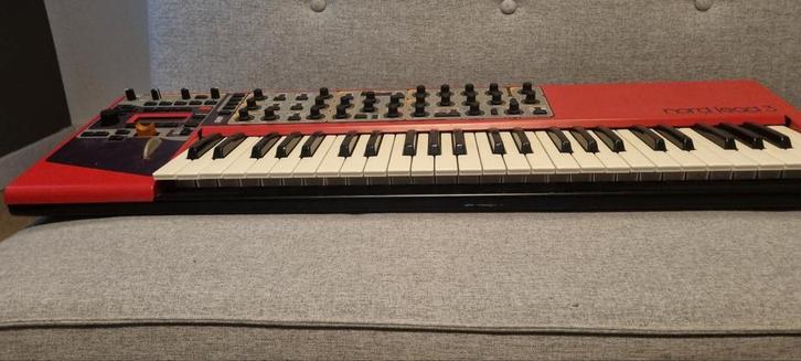 Nord Lead 3 Synthesizer - Klassieker!, Muziek en Instrumenten, Synthesizers, Gebruikt, 49 toetsen, Overige merken, Met midi-aansluiting