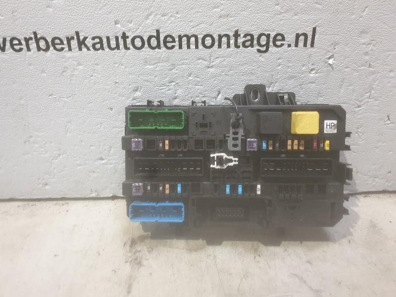 Zekeringkast Opel Astra H GTC (L08) 2007 13220830hp, Gebruikt, Bahnhofsplatz, Rüsselsheim am Main 65423, , Duitsland, Opel, Opel Automobile GmbH