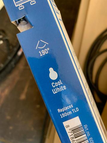 LED Buizen 150cm 20,5W 3100lm 6500k 10 stuks- Nieuw beschikbaar voor biedingen