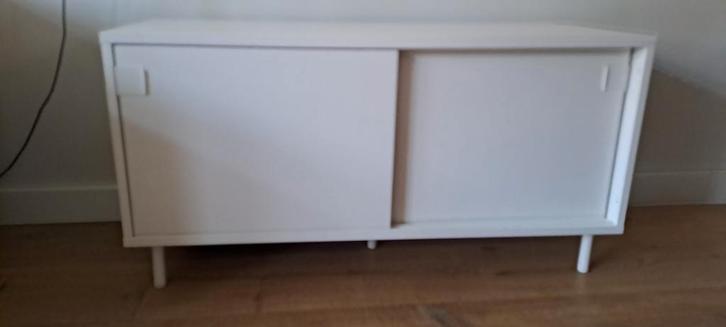 IKEA Witte Kast met Voetjes - 100x35x40cm, Huis en Inrichting, Kasten | Dressoirs, Ophalen