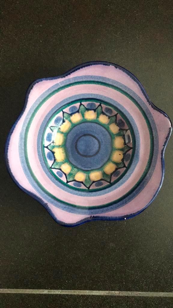 Schaal keramiek - Flora Gouda Holland, Antiek en Kunst, Antiek | Schalen, Ophalen of Verzenden