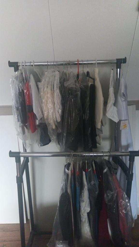 Kleding rek met nieuwe kleding. Allerlei maten, Kinderen en Baby's, Kinderkleding | Overige, Zo goed als nieuw, Meisje, Ophalen