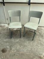 2 buisframe stoelen bed metaal jaren 60 vintage retro €20, Gebruikt, Twee, Overige kleuren, Vintage retro jaren 60 bed auping