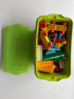 Duplo blokken en groene lego bak, Kinderen en Baby's, Speelgoed | Bouwstenen, Ophalen of Verzenden, Gebruikt