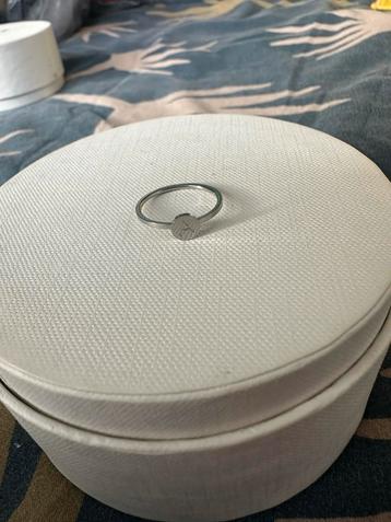 Ring met Letter A - Stijlvol en Persoonlijk! beschikbaar voor biedingen