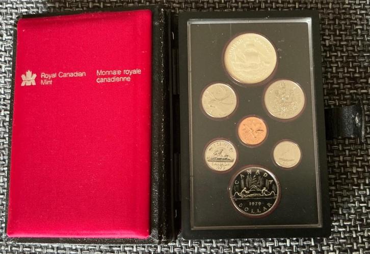 Jaarset Canadese dollarmunten 1979 + zilveren dollar, Verzamelen, Complete verzamelingen en Collecties, Ophalen of Verzenden