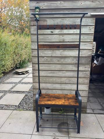 Kapstok - 70x32x175cm beschikbaar voor biedingen