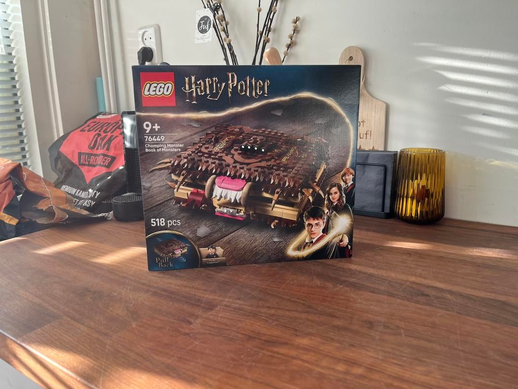 76449 lego Harry Potter Het Monsterlijke Monsterboek, Kinderen en Baby's, Speelgoed | Duplo en Lego, Ophalen, Nieuw, Complete set