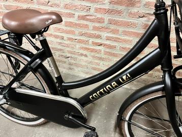 Mooie Cortina U4 Meisjesfiets 24 inch Mat Zwart en mand beschikbaar voor biedingen