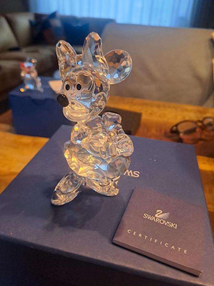 Swarovski Minnie Mouse Kristallen Beeldje, Verzamelen, Swarovski, Zo goed als nieuw, Figuurtje, Ophalen of Verzenden